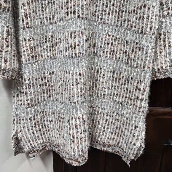 Striped Chenille Tunic Sweater Size Medium - Picture 5 of 7